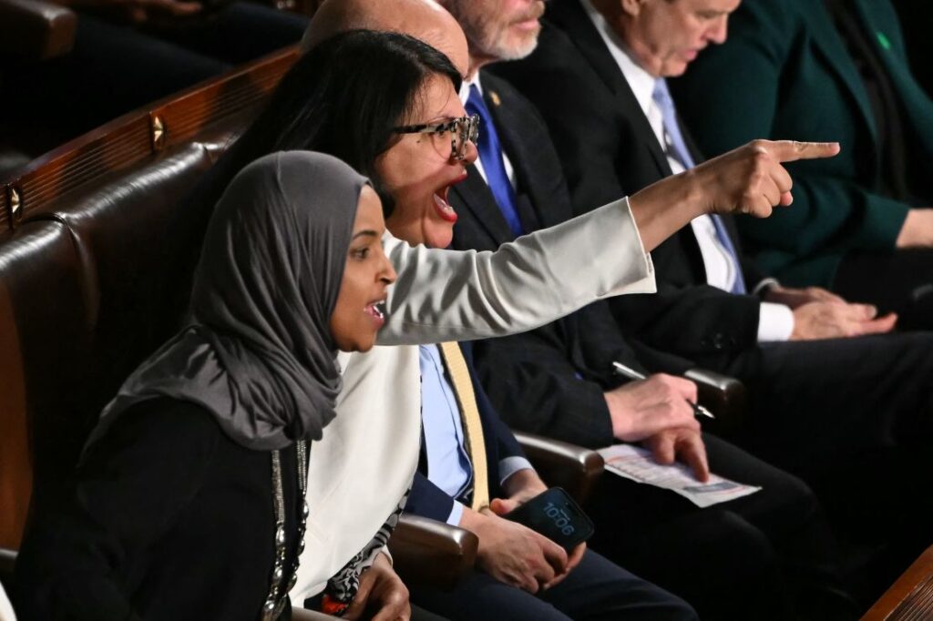 Un resumen del discurso sobre el Estado de la Unión de Donald Trump 5 ilhan omar rashida tlaib ge