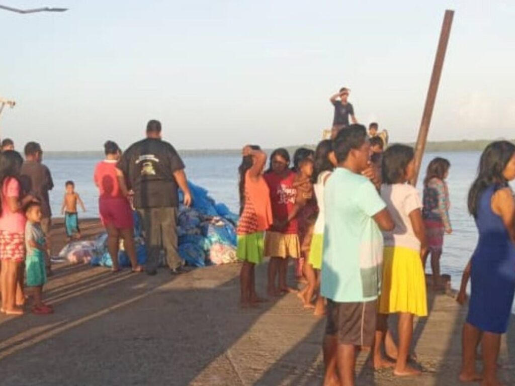 Naufragó embarcación con insumos en Delta Amacuro 2 naufragio embarcacion world vision 1200x900 1
