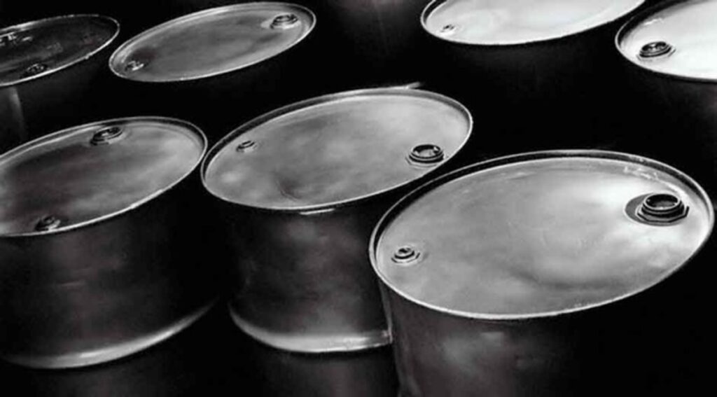 32 países acuerdan la mayor liberación de reservas de petróleo de la historia mientras varios buques son atacados en el estrecho de Ormuz y en aguas de Irak 2 Petróleo