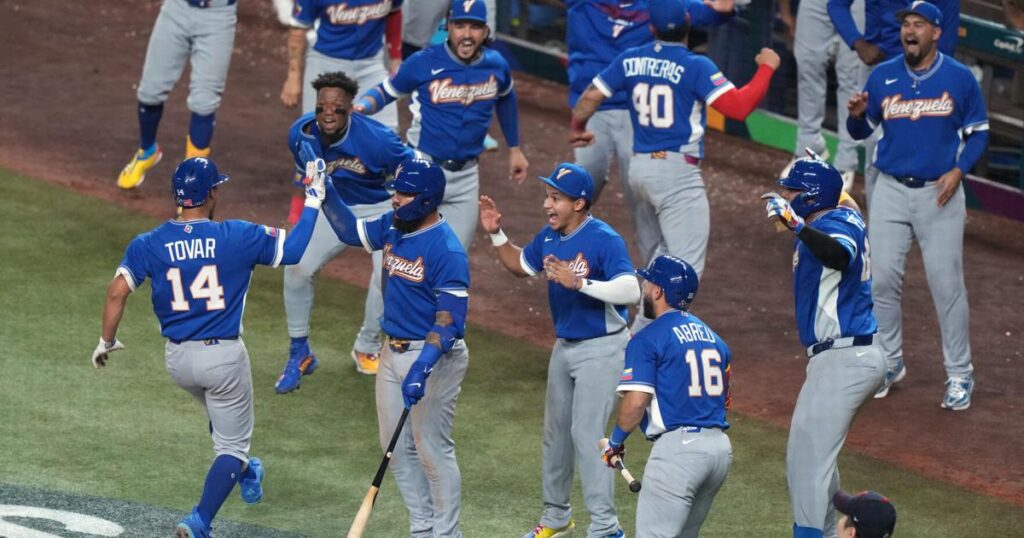 Venezuela eliminó al campeón Japón y avanzó a semifinales en el Clásico Mundial 2 69b63f619fb1a.image