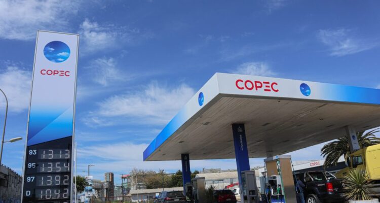 Chile aumentará en el precio del combustible a partir del próximo jueves 1 Chile