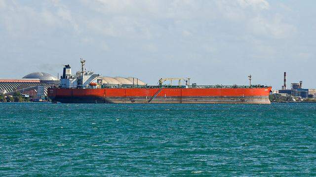 Un tanquero ruso llegó a Cuba 2 Cuba petroleo 1