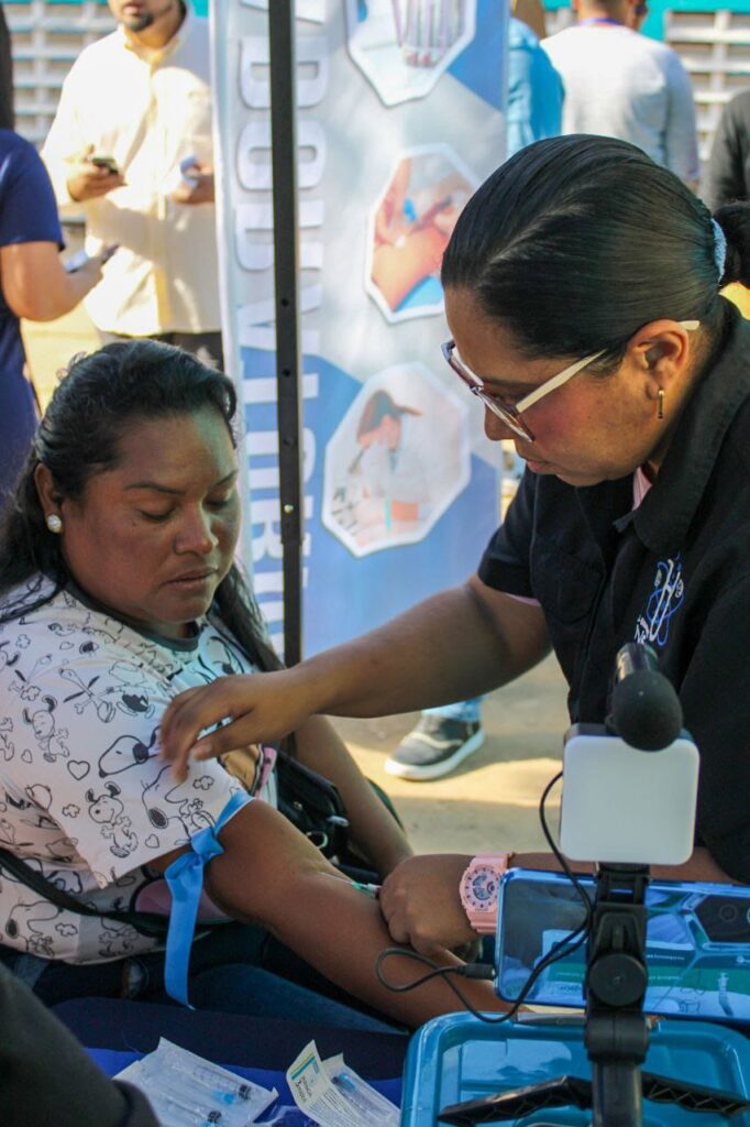 Exámenes de laboratorio gratuitos ofrecen desde ahora Mercados populares de la Alcaldía de Maracaibo 4 IMG 20260309 WA0030
