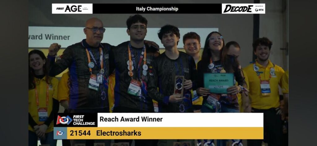 Tres colegios de Maracaibo obtienen premios en competencia internacional de robótica 3 IMG 20260309 WA0039