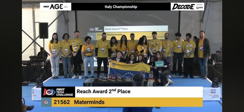 Tres colegios de Maracaibo obtienen premios en competencia internacional de robótica 5 IMG 20260309 WA0041
