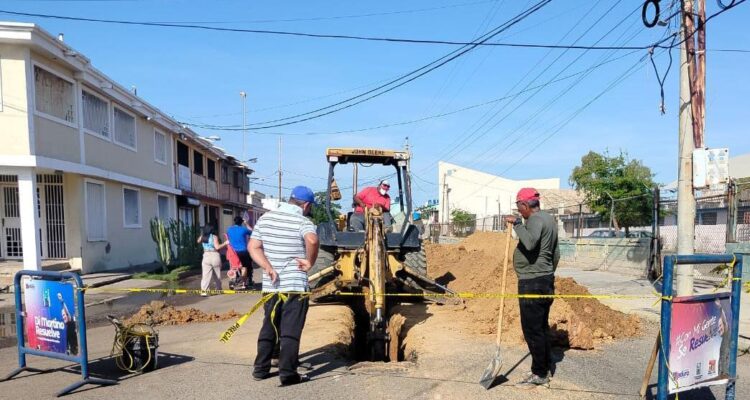 Alcaldía de Maracaibo ha sustituido más de 1.300 metros lineales de colectores en San Jacinto 1 Colector