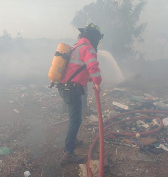 Acción inmediata de Bomberos y cuerpos de seguridad controló incendio en Grano de Oro 2 IMG 20260312 WA0216