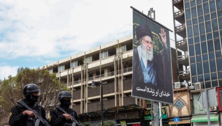 Irán