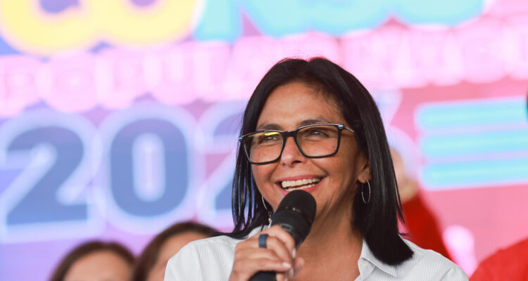 Presidenta (e) Rodríguez llamó a superar el «odio» e insistió a Trump que levante las sanciones 1 Rodríguez