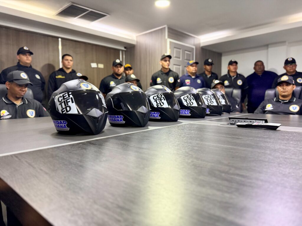 Alcaldía de San Francisco fortalece operatividad de Seguridad Ciudadana con nueva dotación de equipos 2 WhatsApp Image 2026 03 13 at 10.33.03 AM
