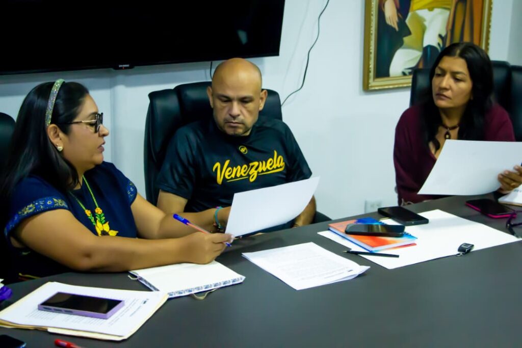 Alcalde Héctor Soto y viceministra Marianny Romero formalizaron Plan de Abordaje Integral para Pueblos Indígenas en San Francisco 2 WhatsApp Image 2026 03 18 at 10.41.56 AM
