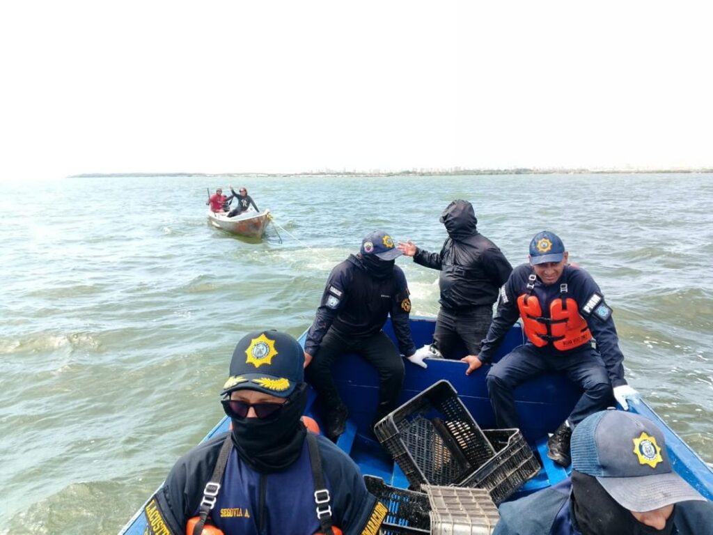 Polimaracaibo brindó apoyo oportuno a embarcación a la deriva en el Lago de Maracaibo 5 WhatsApp Image 2026 03 25 at 7.52.50 AM 4