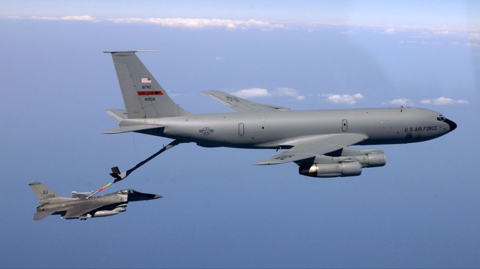 Estados Unidos confirmó 4 muertos entre los 6 tripulantes del avión cisterna que se estrelló en Irak 2 avion cisterna kc 135 estadounidense