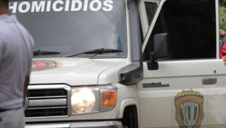 Le pusieron los ganchos al que ahorcó a su madre pretendiendo simular un suicidio 2 Madre