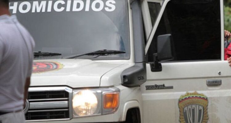 Asesinaron a un joven luego de ser citado por Facebook 1 mujer