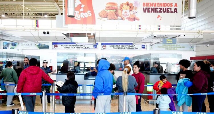 Llegaron a Venezuela 134 migrantes repatriados en vuelo procedente de EE. UU. 1 Migrantes venezolanos