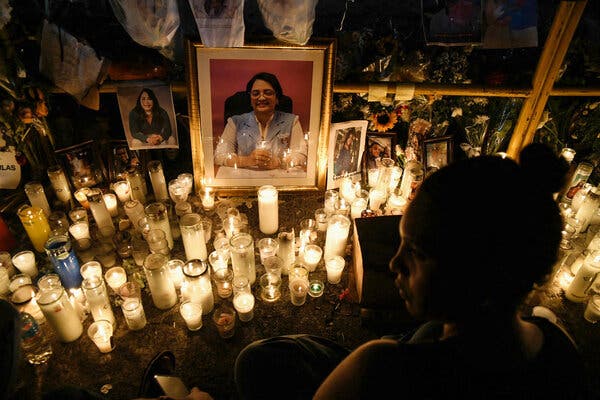 Santo Domingo conmemora con una vigilia el primer aniversario de la tragedia en la discoteca Jet Set 5 00in dr collapse03 photo cpgk articleLarge