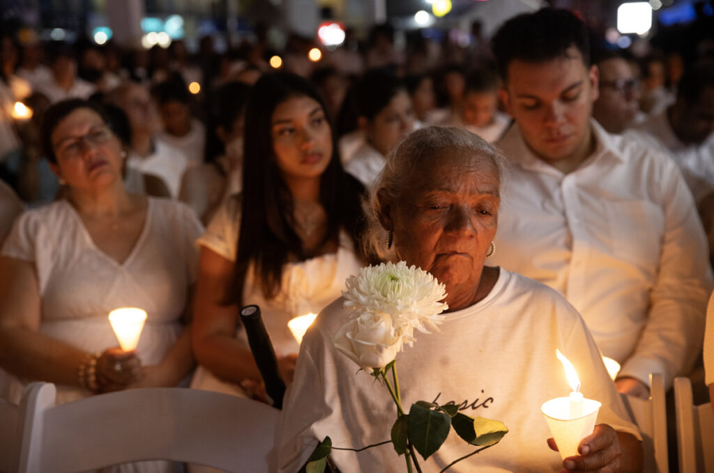 Santo Domingo conmemora con una vigilia el primer aniversario de la tragedia en la discoteca Jet Set 3 584c7bdb378f00d56684984614b1c06a41021446