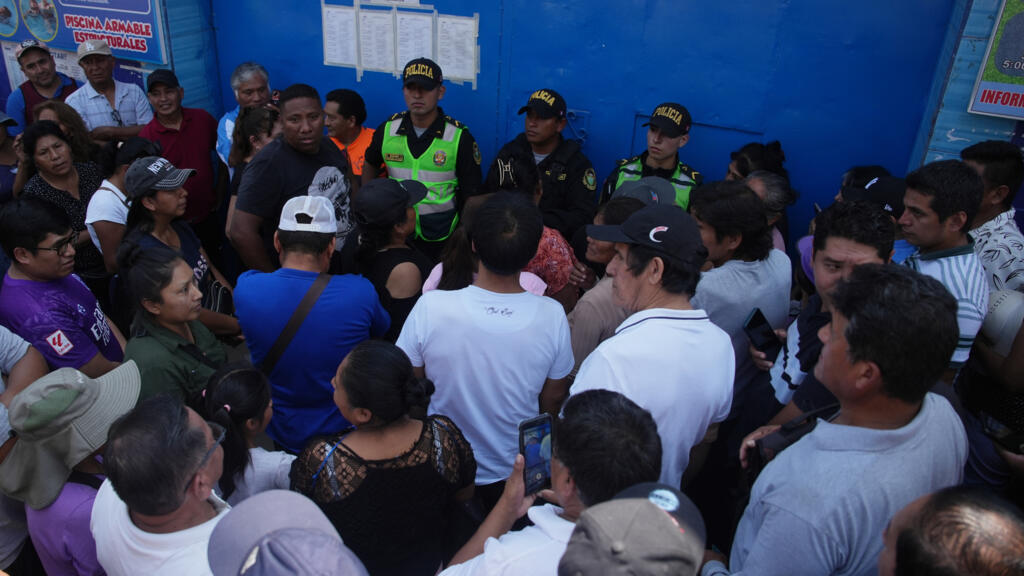 Perú se encamina a segunda vuelta entre Fujimori y quien se alce con el segundo lugar entre tres empatados (actualizada) 3 AP26102677391759