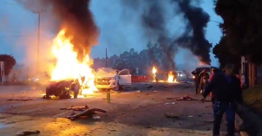 Dos muertos y 19 heridos en un aparatoso accidente en un peaje del centro de Colombia 2 Accidente Colombia