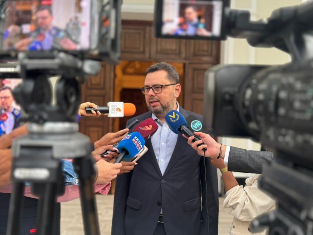 Diputado Ecarri: Basta de militantes partidistas, Venezuela necesita tribunales independientes 2 Diputado Ecarri Basta de militantes partidistas Venezuela necesita tribunales independientes 1