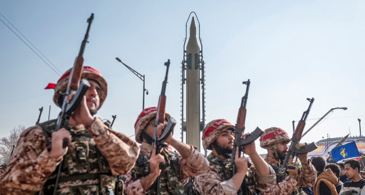 Guardia Revolucionaria: Si EE. UU. «cruza las líneas rojas», la respuesta iraní «irá más allá de la región» 1 Guardia Revolucionaria de Iran CGRI