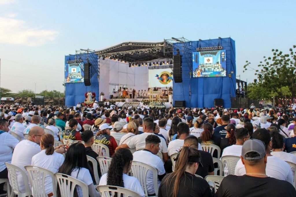 Marabinos colmaron de fe calles de la ciudad en procesión de Jesús de la Misericordia 3 IMG 20260413 WA0008