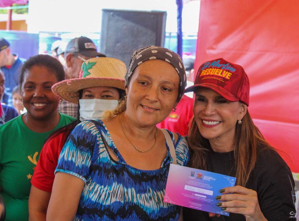 Alcaldía de Maracaibo atendió más de 30 mil personas en 100 jornadas integrales 5 IMG 20260415 WA0011