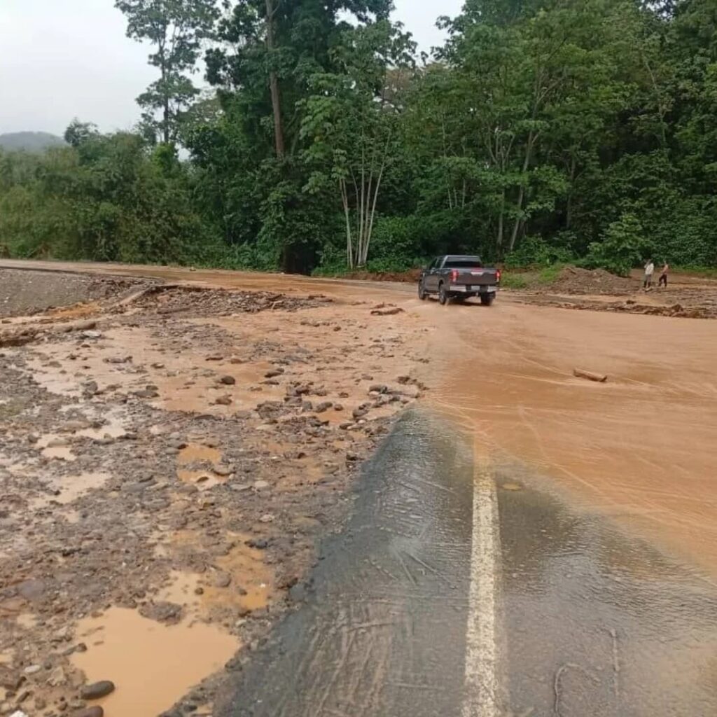 Precaución en las vías de Mérida tras horas de lluvias 2 Proteccion Civil Merida en vigilancia ante precipitaciones continuasTras registrarse 12 horas d 1