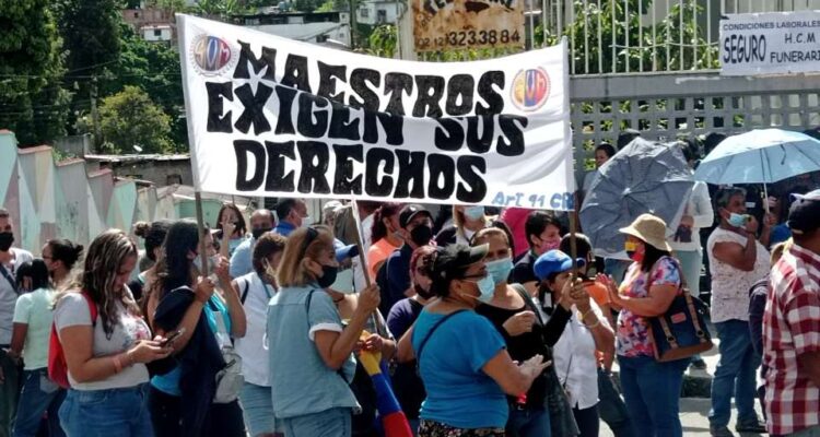 Profesores universitarios convocan a paro de 24 horas por crisis salarial 1 Paro
