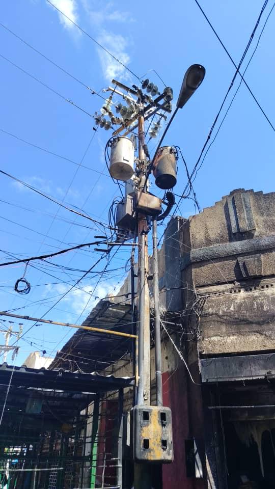 Bomberos de Maracaibo sofocan incendio en el Callejón de los Pobres 2 WhatsApp Image 2026 04 01 at 4.34.00 PM