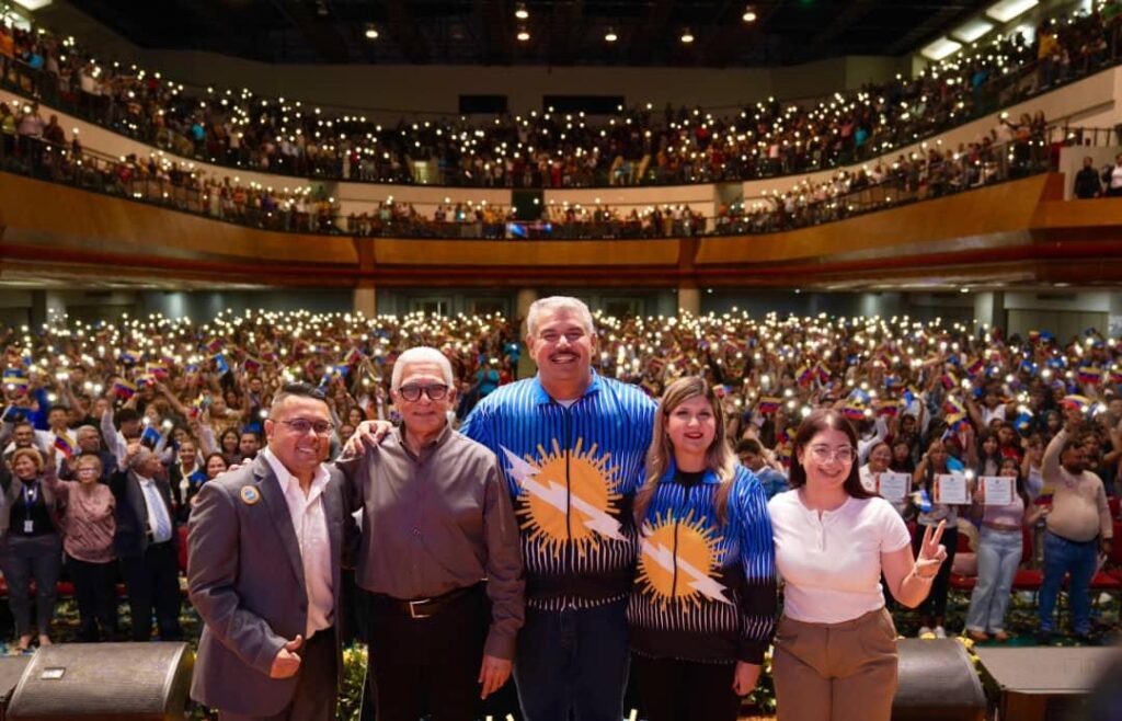 Más de 7.000 estudiantes beneficiados con becas universitarias para este 2026 en el Zulia 2 WhatsApp Image 2026 04 29 at 8.27.13 AM