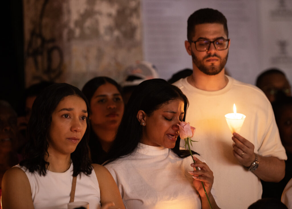 Santo Domingo conmemora con una vigilia el primer aniversario de la tragedia en la discoteca Jet Set 4 f21ae42ef14464add6dc8c50546b7164288707b9