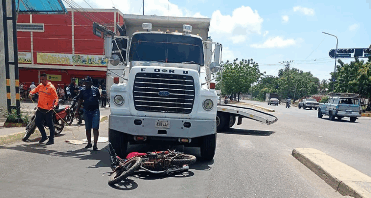 ¡Iban de a tres! Murió un bebé y sus padres resultaron gravemente herido en choque de moto 1 Bebé