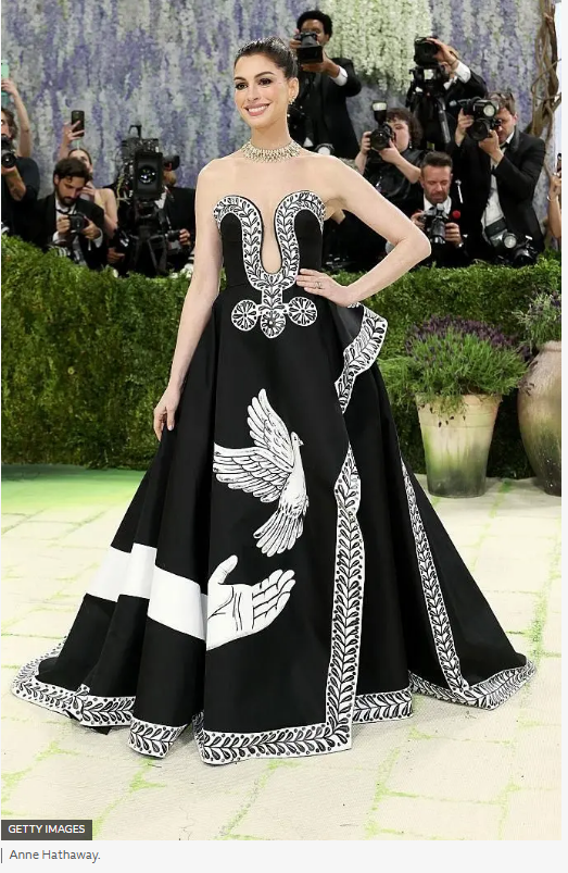 Met Gala 2026: así desfilaron las celebridades en la extravagante cita de la moda en Nueva York 3 Anne