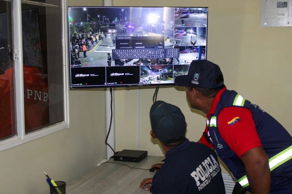 Alcalde Di Martino inauguró garita «inteligente» que refuerza seguridad del Terminal de Pasajeros 4 IMG 20260529 WA0018