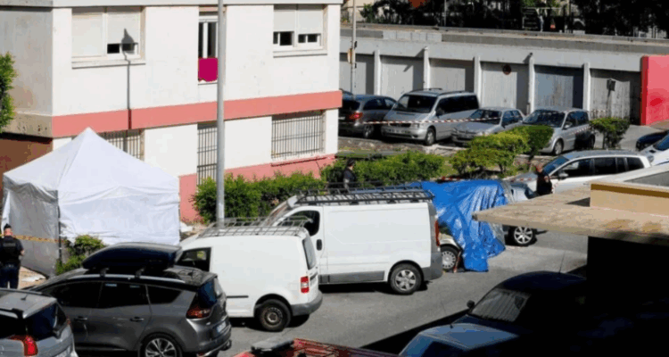 Una madre de 38 años se lanzó al vacío de un piso 13 con tres de sus hijos en Tolón, Francia 1 Madre