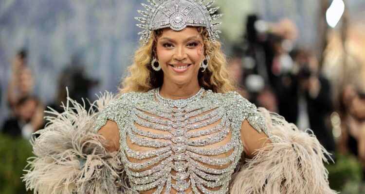 ¡Ojalá fueran para niños abandonados! La Met Gala recogió 42 millones de dólares 1 Met Gala