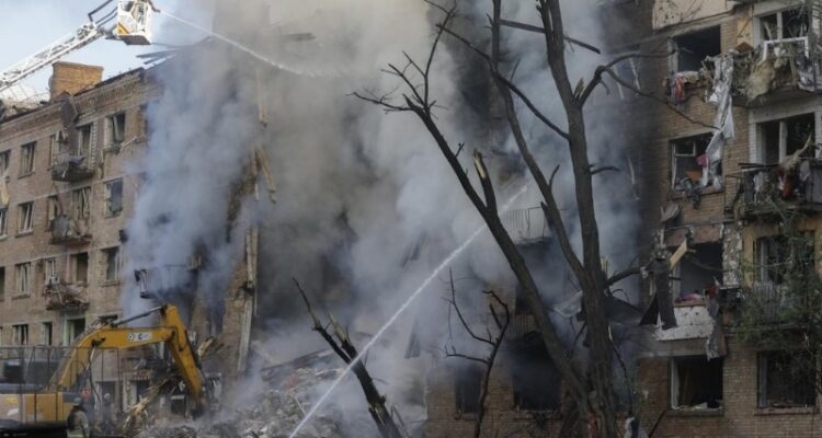 Rusia anunció campaña de bombardeos contra centros de mando e industria militar en Kiev 1 Rusia