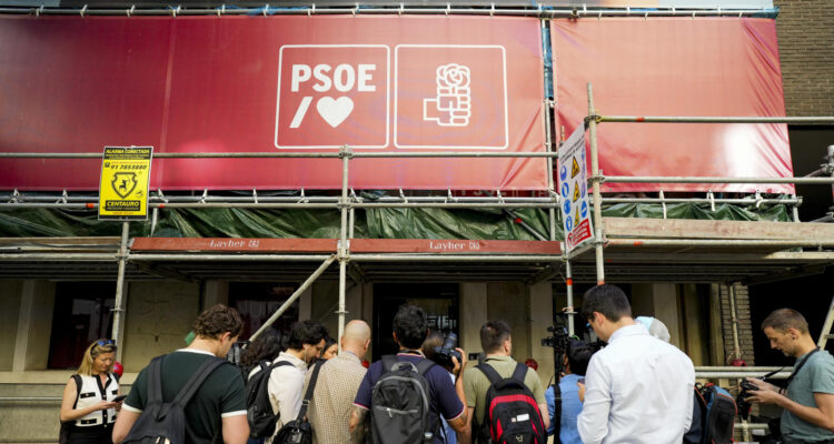 Justicia española allanó sede del PSOE por investigación sobre trama de corrupción 1 PSOE