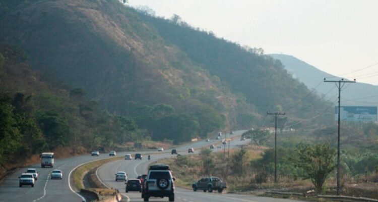 Anuncian cierre temporal de la ARC de Caracas a Valencia 1 ARC