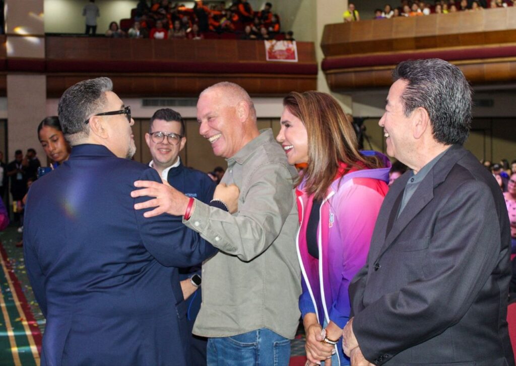 Alcalde Di Martino: «El homenaje a Neguito Borjas pone a la gaita en el sitial que merece ante el mundo» 4 WhatsApp Image 2026 05 04 at 10.04.17 AM