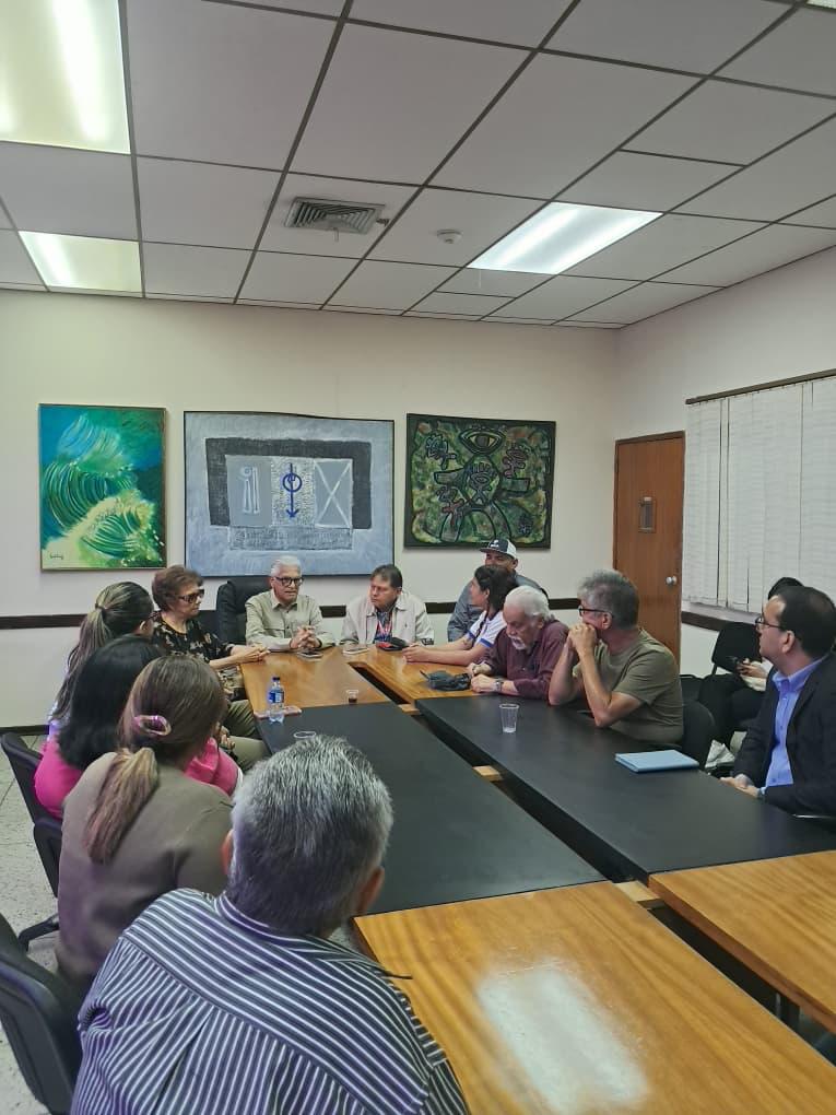 Plan LUZ: Electrificación de la Facultad de Ciencias Jurídicas y Políticas alcanza un 70% de ejecución 2 WhatsApp Image 2026 05 04 at 3.31.23 PM 1