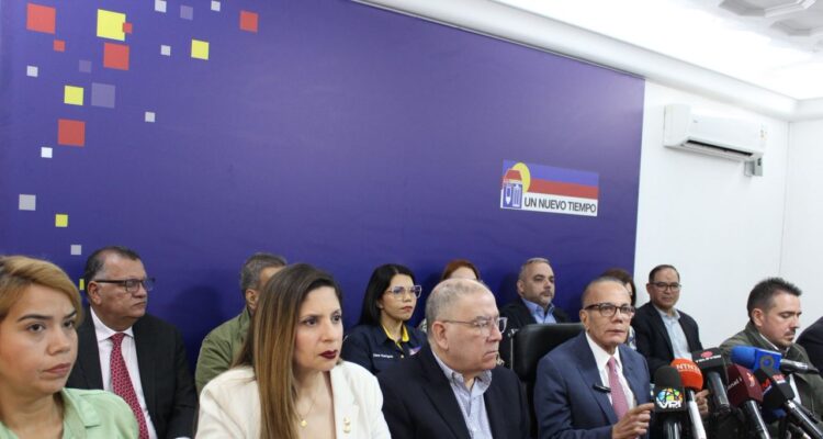 Manuel Rosales: «En Venezuela no puede haber inversión, empleo ni progreso sin seguridad jurídica» 1 Rosales