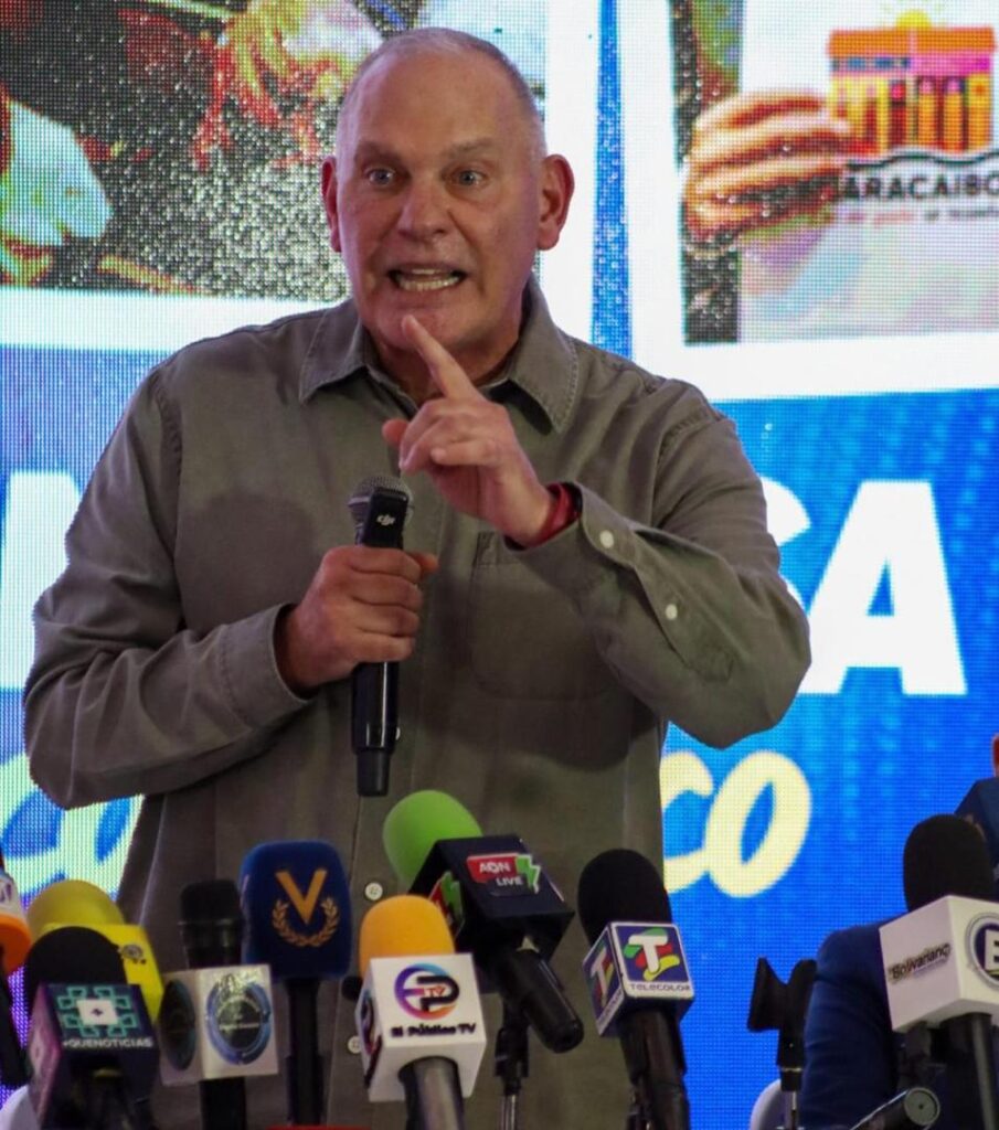 Alcalde Di Martino: Maracaibo está encaminada a la prosperidad 2 WhatsApp Image 2026 05 22 at 8.54.28 AM