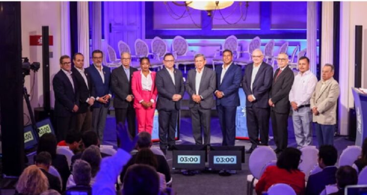 Equipos de Fujimori y Sánchez debatieron sin la presencia de los candidatos 1 Debate