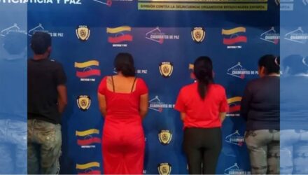 ¡Santo Dios! Una familia completa fue acusada de abusar sexualmente de su niña adolescente 2 Adolescente