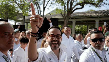 De la Espriella calificó suspensión de Petro como un «autoatentado» para poder hacer campaña por su protegido 2 Abelardo De La Espriella