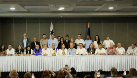 Secretario Nacional: «Los alacranes no tiene cabida en Vente». La foto en Panamá les pasó factura 2 alacranes