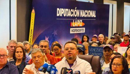 Diputado Ecarri: El país no cabe en dos sillas, necesitamos un sólido consenso nacional 2 Ecarri